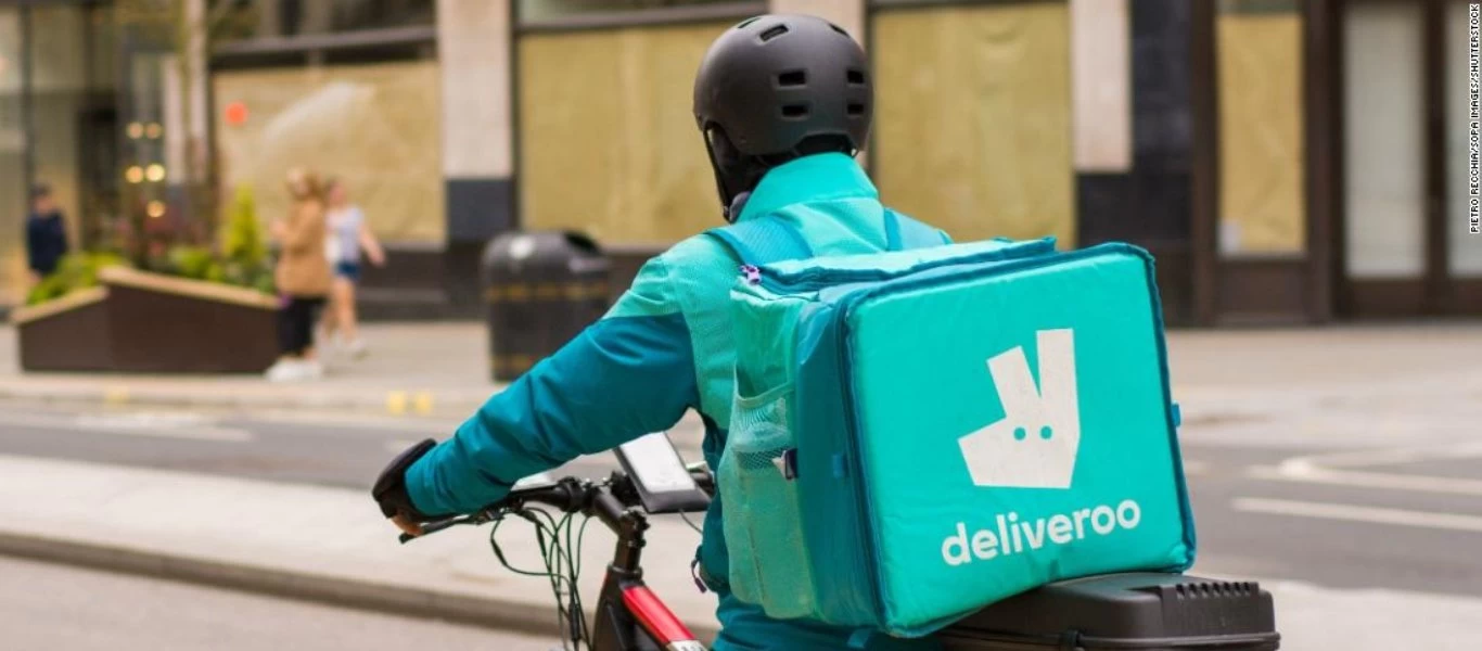 Γαλλία: Κακόγουστη φάρσα από το Deliveroo - Χρέωσε 456 ευρώ σε πελάτες που δεν παρήγγειλαν ποτέ